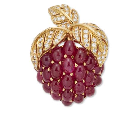 A ruby & diamond strawberry clip/cravat clip, of claw-set cabochon ruby cluster design with diamond leaf detail, length 4cm (