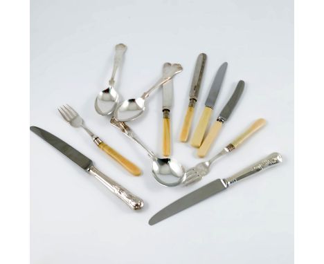 A collection of silver plated cutlery, to include kings pattern pieces, caddy spoons etc