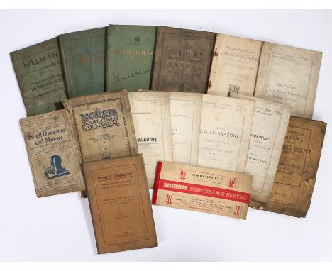 Collection of motor related booklets, to include Atco manual, Hillman Minx, Humber Hawk Mark IV, The Viper, Gas and Oil Engin