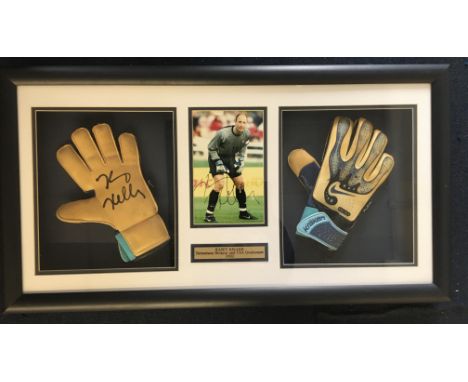 Kasey Keller Tottenham + USA Match Worn Framed Signed Gloves: Nike Kraken gloves with a signed picture of Keller wearing the 