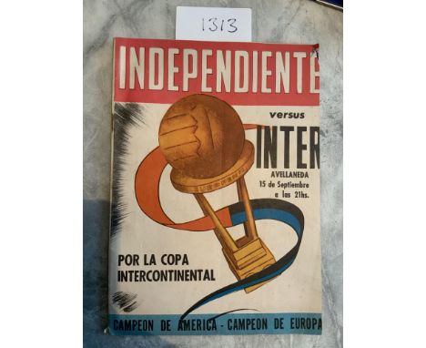 1965 World Club Final Football Programme: Independiente v Inter Milan played in Buenos Aires on 5 9 1965. Good condition hard