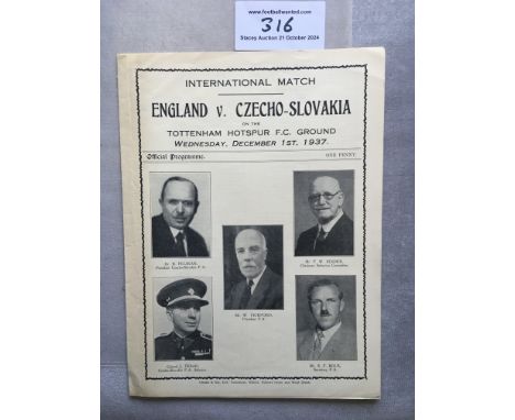 1937 England v Czechoslovakia Football Programme: Excellent condition played at Tottenham. No team changes.