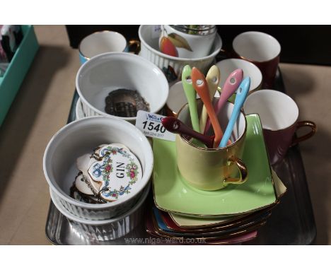A small quantity of china including six Royal Worcester ramekins, Royal Worcester egg coddler, six-piece harlequin coffee set