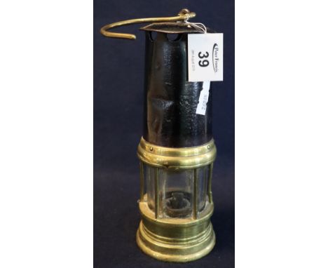 Brass miner's safety lamp in used condition. (B.P. 24% incl. VAT)