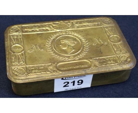 First World War Christmas 1914 Queen Mary's gilt brass tobacco box. (B.P. 24% incl. VAT)