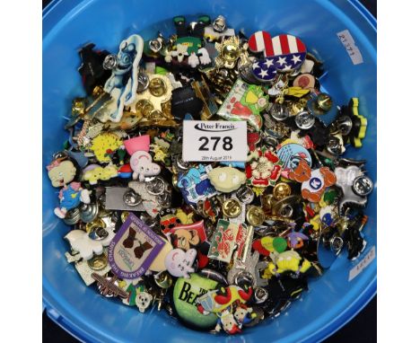 Plastic tub of various enamel pin badges, mainly modern. (B.P. 24% incl. VAT)