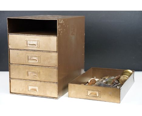 Table top metal chest of five drawers housing a collection of woodworking &amp; engineering tools to include spirit levels, s