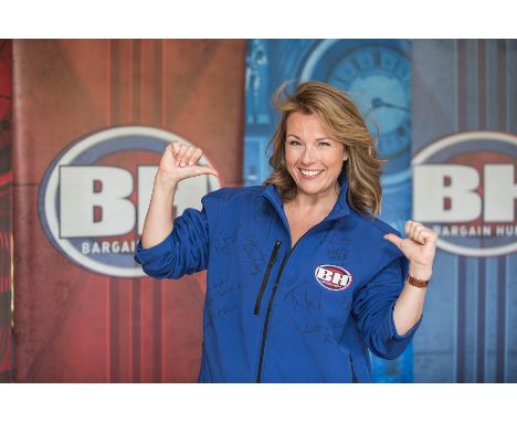  Own an iconic Bargain Hunt jacket in blue, signed by some of the show’s presenters and experts (jacket is medium size). Succ