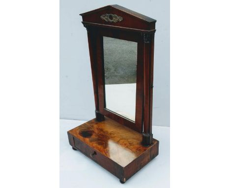 A Regency mahogany vanity mirror on architectural supports, drawer under with brass knob, 82 x 39 x 29 cm 