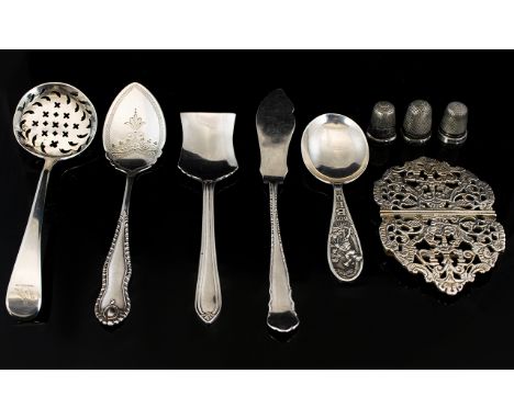 A Collection of Small Antique Silver Items. Comprises 1/ Edwardian Nurses Buckle, Not Marked but Tests Silver. 2/ Small Prese