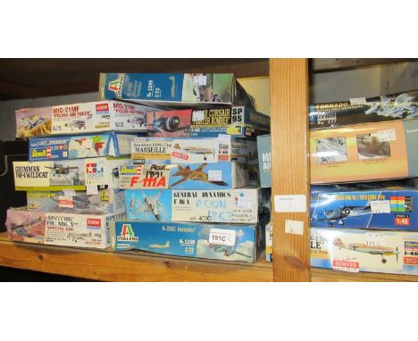 Fifteen various boxed scale models of aircraft including Tamiya and Italeri 