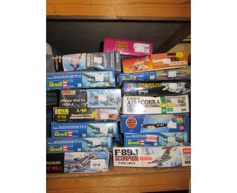 Fifteen various boxed scale models of aircraft including Revell and Airfix 