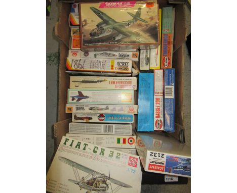 Approximately twenty boxed small scale models of aircraft including Matchbox and Airfix 