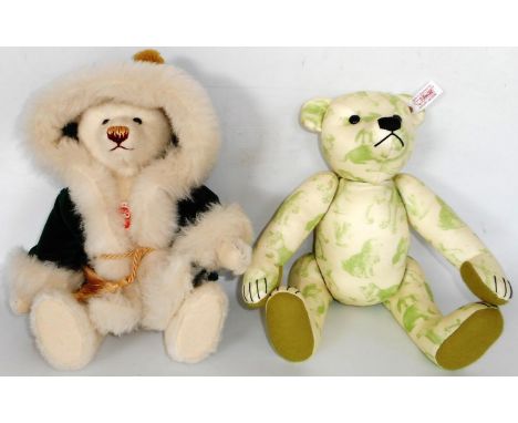 Steiff Bear. (2) 037245 teddy 30, Signature.; 037504 Classic teddy 30, Christmas. Both boxed as new. 