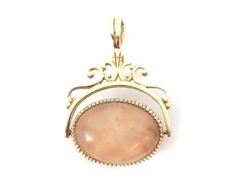 A 9ct gold swivel fob, the fob set with rose quartz and jade, on a yellow metal frame hallmarked 9ct, 2.5cm high, 6.1g all in