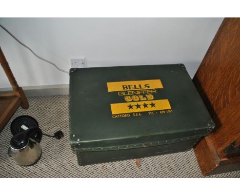 Lidded trunk in green "Bells Gleniffer, Catford" 69 cm wide, 46 cm deep, 32 cm high, from Room 18
