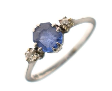 Three stone diamond and sapphire ring, the shank stamped Platinum, size K½   Condition: 