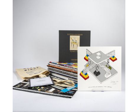Konvolut mit diversen POST DESIGN, Memphis Milano Katalogen und einer Sottsass Graphik, 1981-2019 Ettore Sottsass: Agenda/ Di