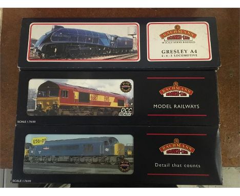 Bachmann model trains 32-700, 32-725 Locomotive, 31-954