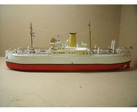 Quality scale built model of P&O shipping vessel Jarvis Bay (length 88cm) 