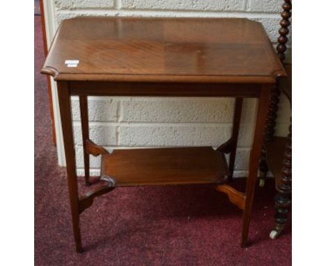 AN INLAID MAHOGANY OCCASIONAL TABLE, the rectangular top with concave corners, above a stretcher shelf, on square tapering le