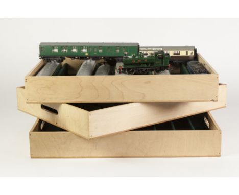 LIMA ITALY UNBOXED 00 GAUGE LOCOMOTIVE 'CITY OF LONDON' 87-005 (as found); two other UNBOXED LOCOMOTIVES rake of THREE UNBOXE