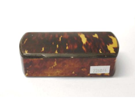 Vintage tortoiseshell snuff box lidded snuff box, (length 10cm approx).