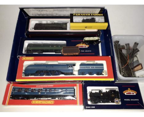 A collection of train models to include R2271 Hornby LMS 4-6-2 Princess Coronation Class 6223 "Princess Alice" boxed, R.474 L