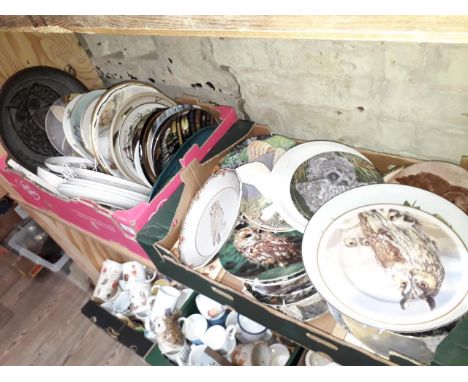 Three boxes of assorted owl collectors plates to include Coalport, Wedgwood, Royal Doulton and Poole etc.  