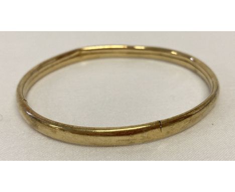 A 9ct scrap gold bangle.   Total weight approx. 5.8g.