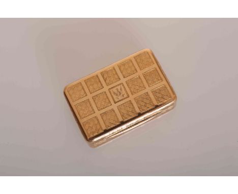 A GOLD SNUFF BOX, London 1802, French double owl import marks to the flange, maker BS, rectangular with rounded corners and a