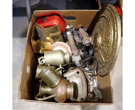 Mixed metalware to include brass blow lamp. Not available for in-house P&amp;P 