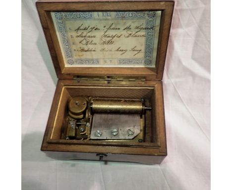 Rosewood musical box. 120 x 90 x 70 mm H. UK P&amp;P Group 2 (£20+VAT for the first lot and £4+VAT for subsequent lots) 