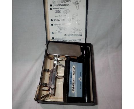 Vintage Palmer Injector syringe kit. UK P&amp;P Group 2 (£20+VAT for the first lot and £4+VAT for subsequent lots) 
