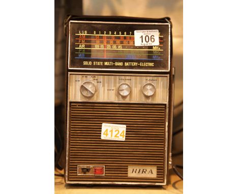 Vintage Hira radio. P&amp;P Group 3 (£25+VAT for the first lot and £5+VAT for subsequent lots) 