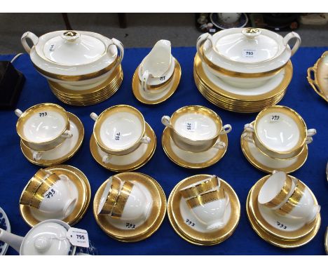 A Royal Crown Derby 'Derby China' pattern eight setting dinnerset, comprising; dinner plates, side plates, soup coupes and sa