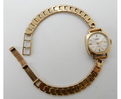 A 9ct gold ladies vintage Roamer wristwatch, length 18cm, diameter of case 1.6cm, weight including mechanism 12.6gms Conditio