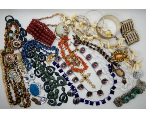 A collection of vintage costume jewellery to include, a Jorgen Jensen pewter purple gem set necklace, an owl pendant etc Cond