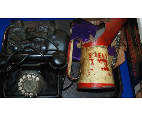 A tray lot including vintage Shell oil can, vintage telephone etc Condition Report: Available upon request