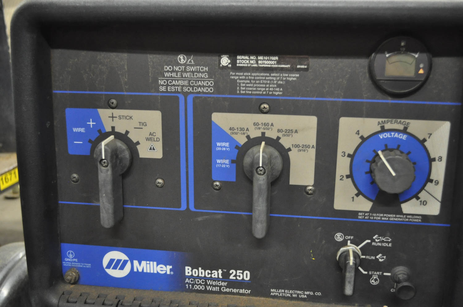 MILLER BOBCAT 250 GENERATOR TYPE AC/DC WELDER, 11,000WATT, 250AMP