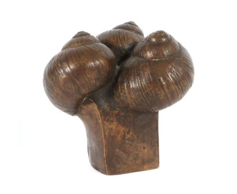 Rumpf, GernotGeb. 1941 in Kaiserslautern, Studium an der Akademie der Bildenden Künste in München. "Weinbergschnecken", Bronz