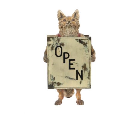 Fuchs als SchildträgerWiener Bronze, Wien, um 1900, Bronze, kalt bemalt, auf den Messingschildern bezeichnet "Open/Closed", u