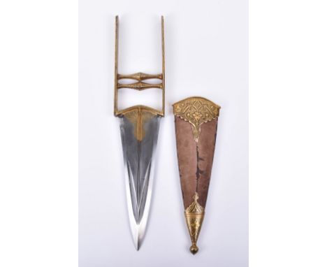 Fine Indian Dagger Katar, Rajasthan 19th Century, wootz blade cut with 2 pairs of fullers converging on the swollen tip, iron