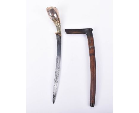 Good Sumatran Gold Mounted Dagger Rencong, 18th or 19th Century, slightly down-curved single edge blade, gold ferule in 4 sta