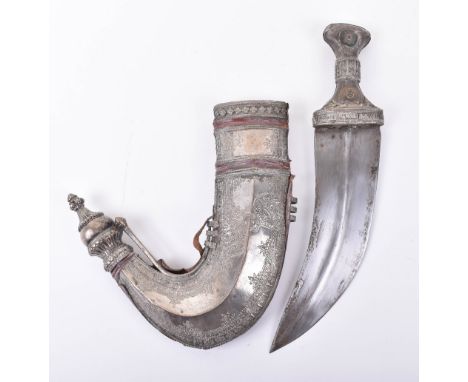 Large Arab Low-Grade Silver Mounted Dagger Jambya, 19th century, curved broad double edge blade with central rib, horn gip wi