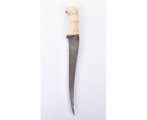 ^ Fine Quality Indian Dagger Pesh Kabz, late 18th or early 19th century, slightly curved T-shaped single edge blade of finely