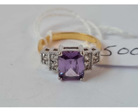 A 10ct gold amethyst and cz dress ring size R