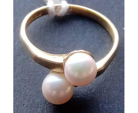 A double pearl twist 9ct ring size N 2.5g inc