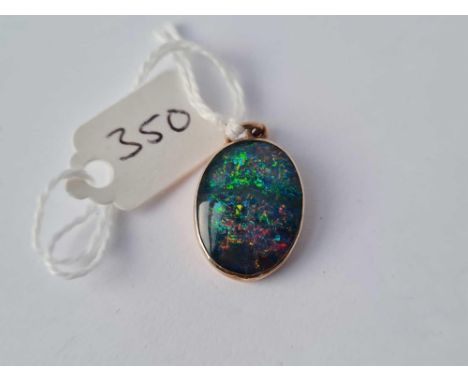 9ct opal style pendant