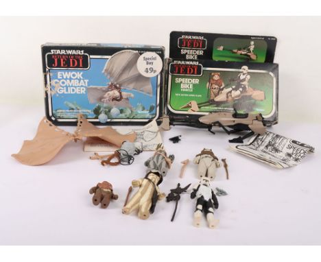 Two Vintage Star Wars Return of the Jedi Boxed vehicles Kenner, Including Five Complete action figures with original weapons.